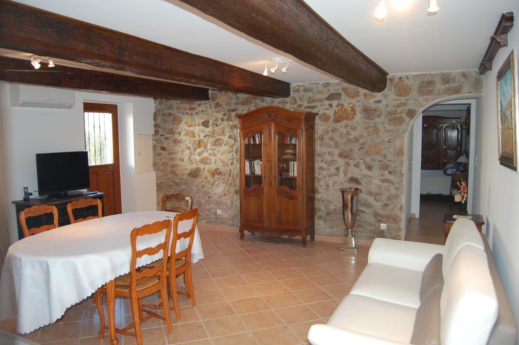 Chateau De La Clapiere Hyères Zimmer foto